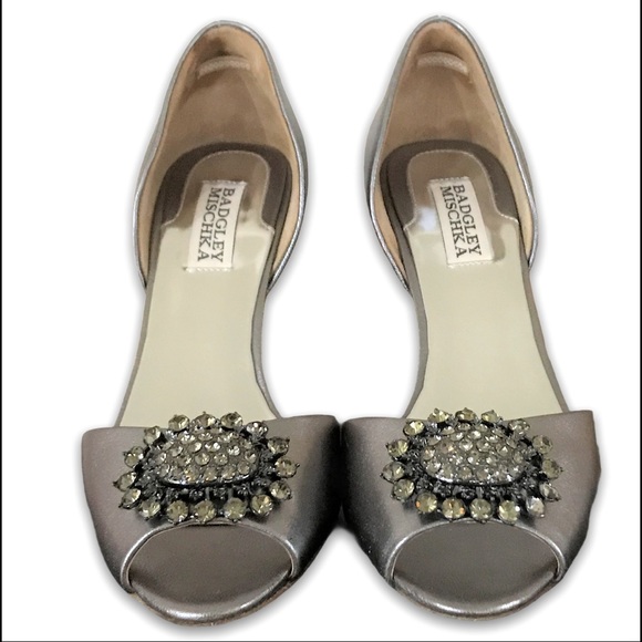 Badgley Mischka Pewter Lacie d'Orsay Leather Heels - Picture 3 of 11